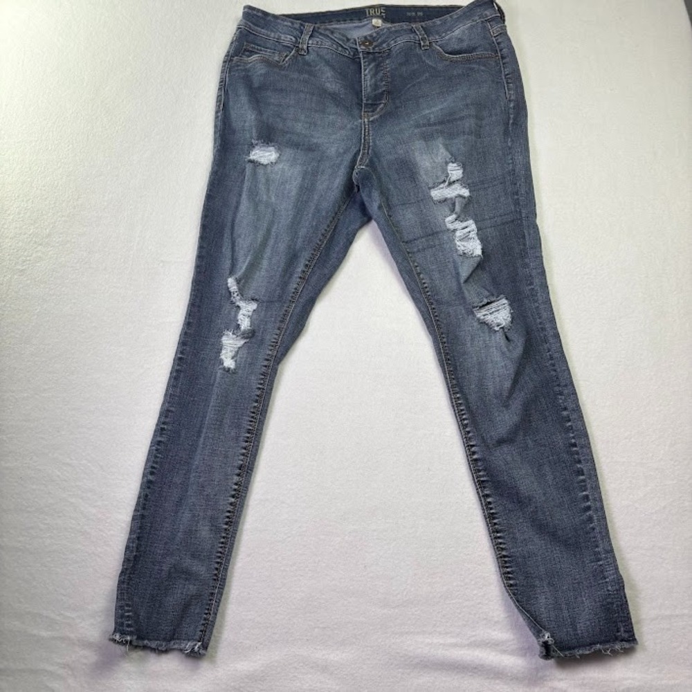 True‎ Craft Size 16 Skinny Leg Distressed Jeans Raw Hem Cropped